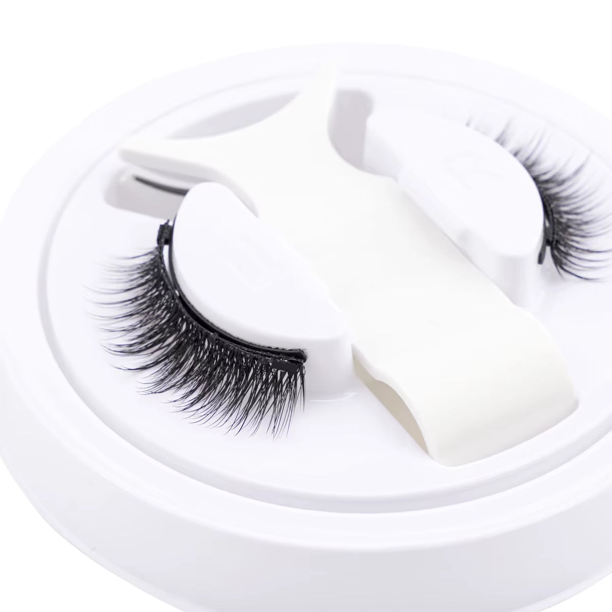 Magnetic Beauty SOA : Des faux cils qui attirent tous les regards